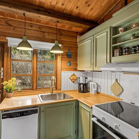 Aksinja - 500m From The Sea By Interhome *